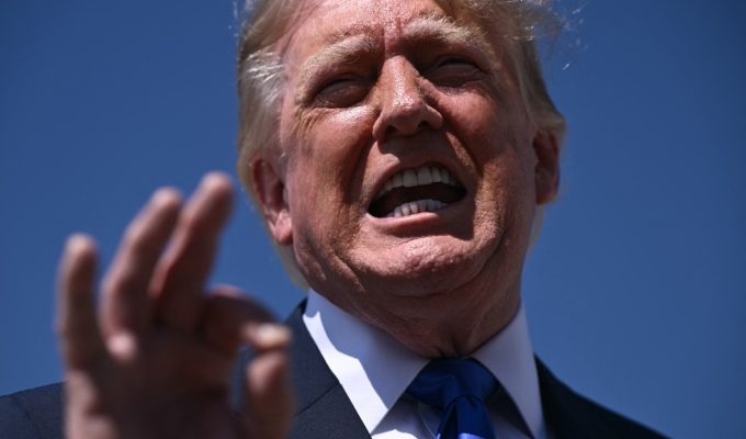 Trump diz estar decidindo ‘se explode o Irã inteiro ou não’