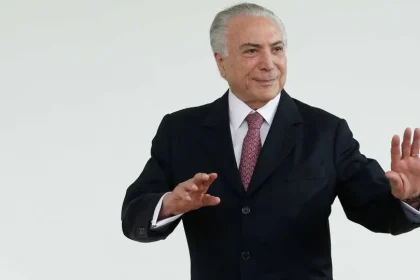 Padrinho de Moraes no STF, Temer se encontra com aliados de Mendonça e busca atenuar crise