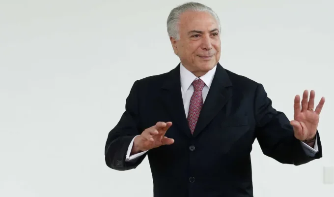 Padrinho de Moraes no STF, Temer se encontra com aliados de Mendonça e busca atenuar crise