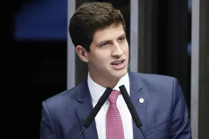 PE: João Campos diz que debate no STF cria ‘cortina de fumaça’ para a eleição