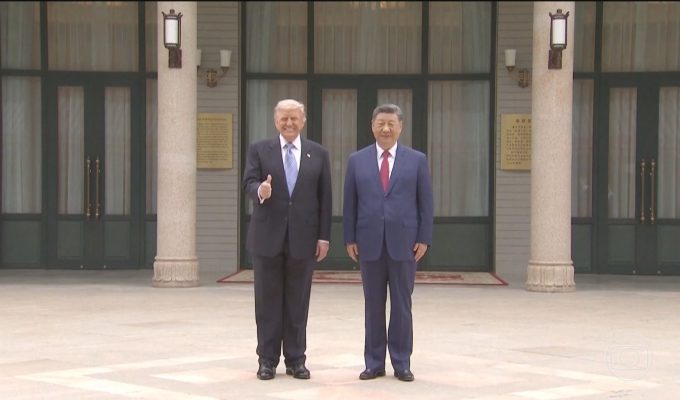 EUA e China tratam de negociações sobre comércio e IA antes de encontro entre Trump e Xi Jinping