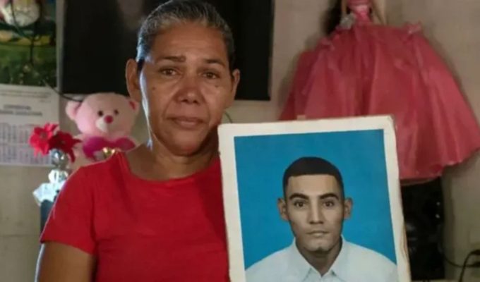 ‘Não tenho notícias dele há quase 5 anos’: as mães que procuram seus filhos no sistema prisional do regime de exceção de Bukele em El Salvador