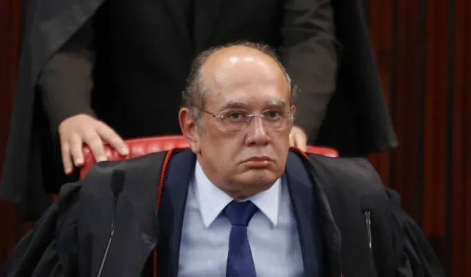 Propus proibição de assessores no STF que sejam delegados, diz Gilmar Mendes