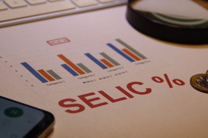 Mercado reduz projeção da Selic para 13,50%