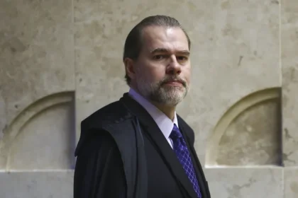 Kassio e Toffoli se declaram suspeitos e não votarão em sessão sobre Moraes no STF