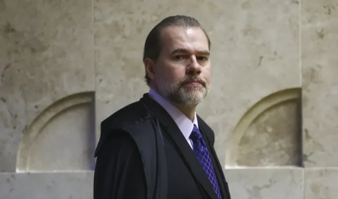 Kassio e Toffoli se declaram suspeitos e não votarão em sessão sobre Moraes no STF