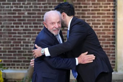 Nos EUA, Lula diz que Trump ‘age como imperador’ e que avalia como aplicar reciprocidade se negociação do tarifaço não avançar