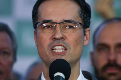 Maioria do TSE mantém suspensão da campanha de Deltan ao Senado