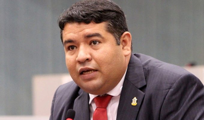 MPE pede afastamento de presidente da Aadesam em meio a investigação sobre suposto uso do órgão para favorecer candidato ao governo do AM
