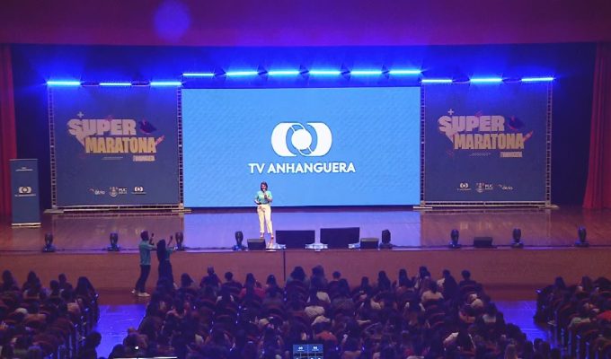 Super Maratona para o Enem 2026: começam as inscrições para as aulas de revisão de graça