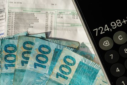 Arrecadação federal ultrapassa R$ 2 trilhões em oito meses