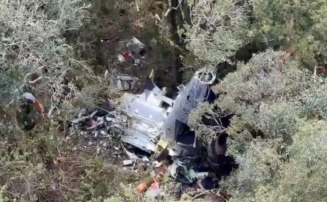Bombeiros encontram helicóptero com corpo do cantor Rick