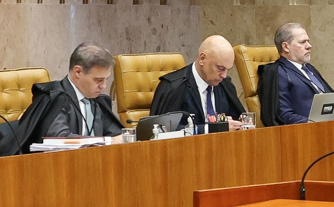 Mendonça acusa Moraes de direcionar investigação no STF