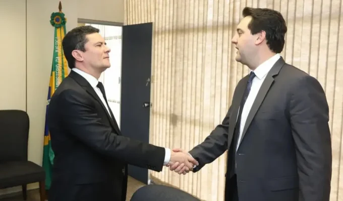 Justiça proíbe Moro de dizer que foi aliado de Ratinho Junior