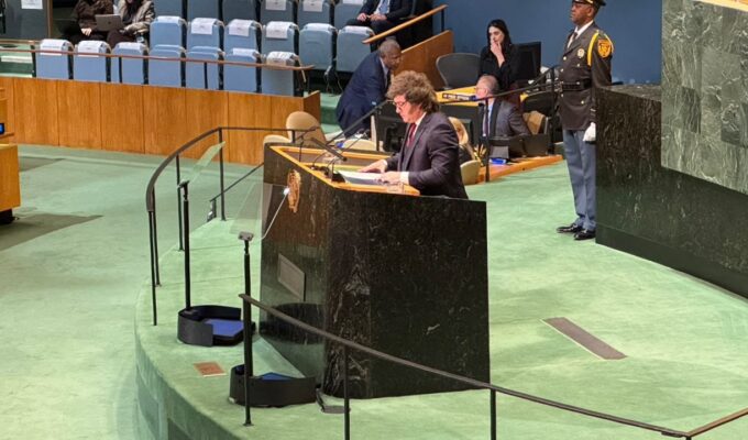 Milei chama ONU de ‘inútil’ e cita Malvinas como exemplo em discurso na Assembleia Geral