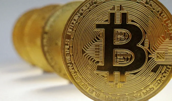 BC amplia controle sobre criptomoedas e mira carteiras próprias