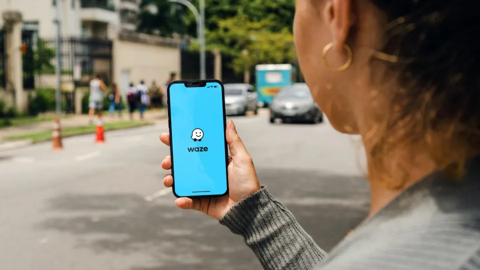 Waze tem 7 funções pouco conhecidas que podem facilitar suas viagens