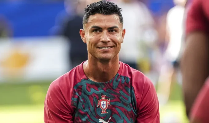Cristiano Ronaldo é comparado a boxeador e futuro na seleção vira debate