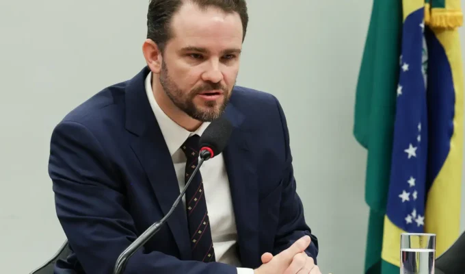 Financiador do filme Dark Horse recebeu dinheiro do crime organizado