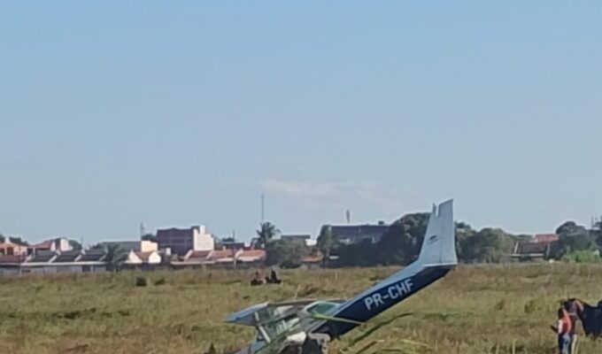 Avião de pequeno porte faz pouso forçado, na Grande João Pessoa
