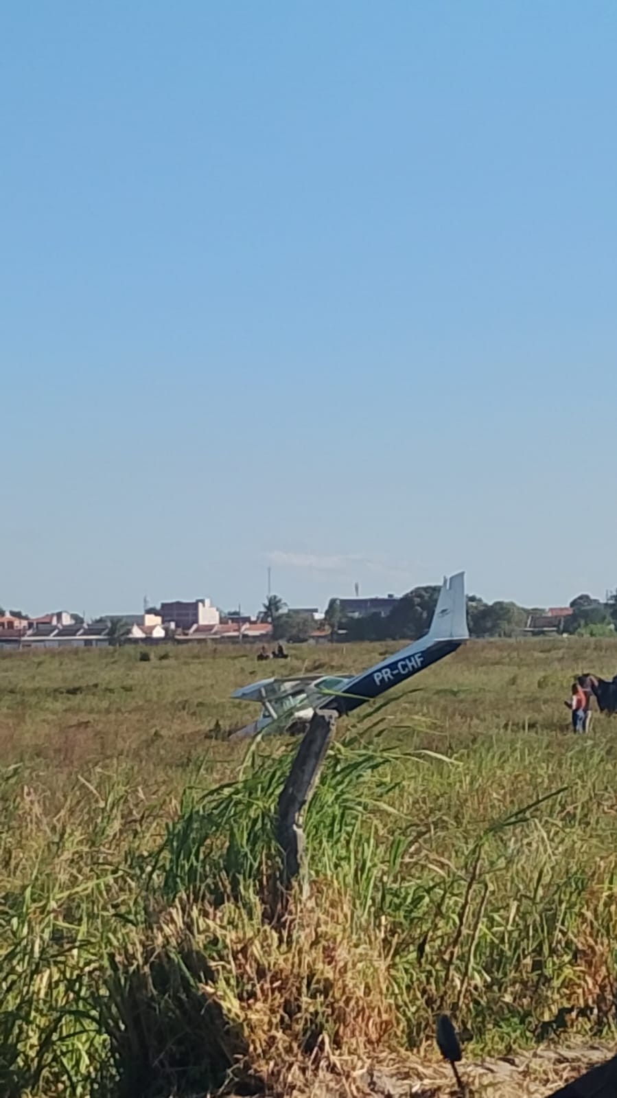 Avião de pequeno porte faz pouso forçado, na Grande João Pessoa