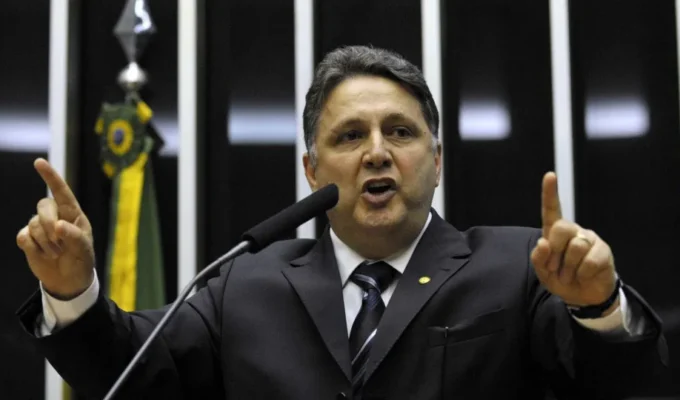 TSE libera provisoriamente campanha de Garotinho ao governo do Rio de Janeiro