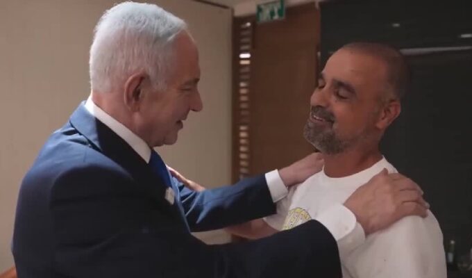 Drama aéreo vira munição eleitoral na disputa acirrada em Israel