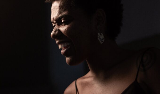 Livro Amazônia Negra, de Marcela Bonfim, leva Rondônia à semifinal do Prêmio Jabuti 2026