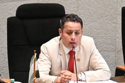 Vice-presidente da Bolívia acusa governo Paz de tramar prendê-lo