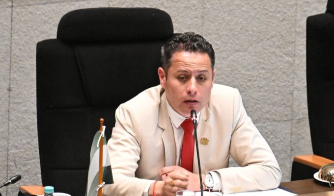 Vice-presidente da Bolívia acusa governo Paz de tramar prendê-lo