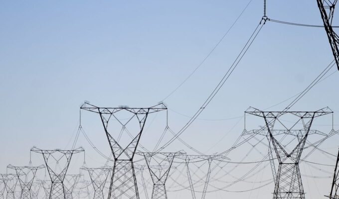 Distribuidoras se preparam para garantir energia no dia da eleição
