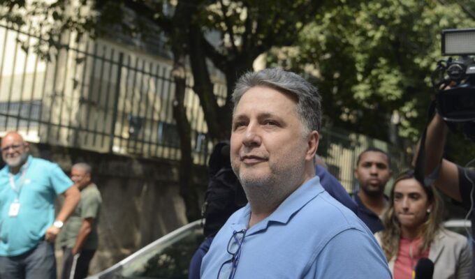 TSE decide que votos para Garotinho serão anulados