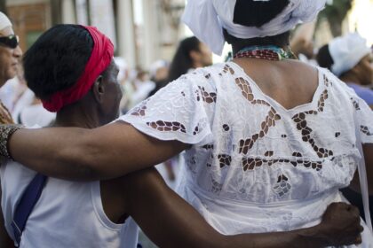 Ataques a símbolos religiosos reacendem debate sobre intolerância