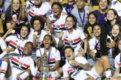 São Paulo segura Corinthians e é campeão brasileiro pela 1ª vez