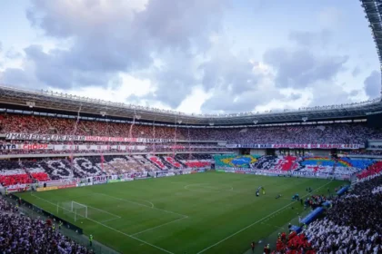 Santa Cruz empata com Maringá e voltará à Série B após 10 anos