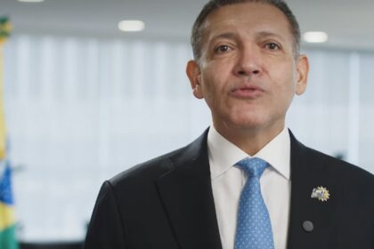 Presidente do TSE diz que voto é direito fundamental dos brasileiros