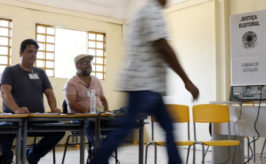 Cerca de 158,7 milhões de eleitores vão às urnas em todo o país