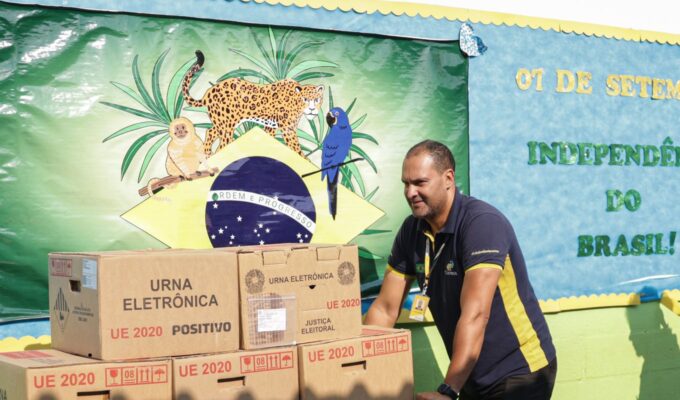 Solicitou voto em trânsito? Saiba como verificar onde votar