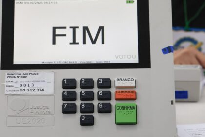 TSE registra 421 urnas substituídas nas primeiras 2 horas de votação