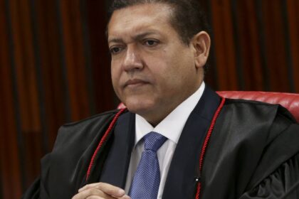 Decisão de Nunes Marques recoloca Deltan na disputa pelo Senado no PR