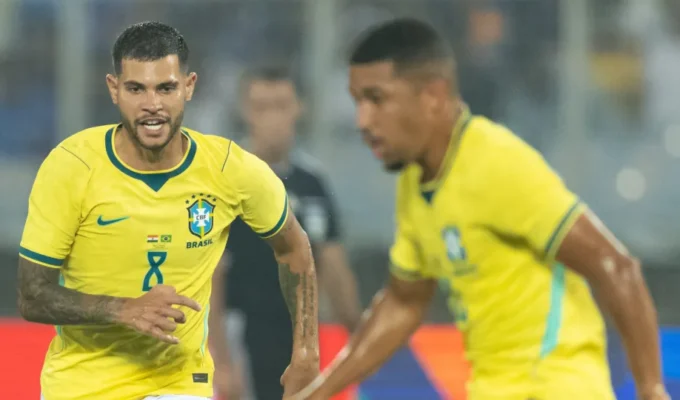 Brasil vence a Índia em ritmo de treino e com falhas do goleiro