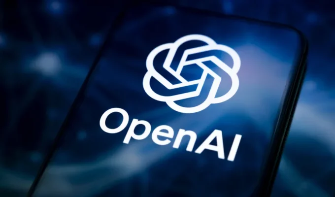 OpenAI demite funcionários por compartilharem dados confidenciais