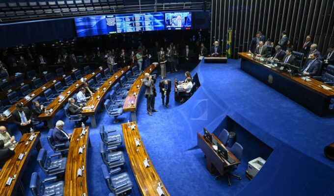 Veja quem são os novos senadores e como fica a composição do Senado