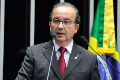 Jorginho Mello (PL) é reeleito governador de SC
