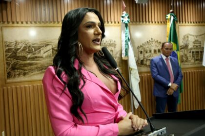 Thabatta Pimenta é a primeira mulher trans eleita deputada federal no RN