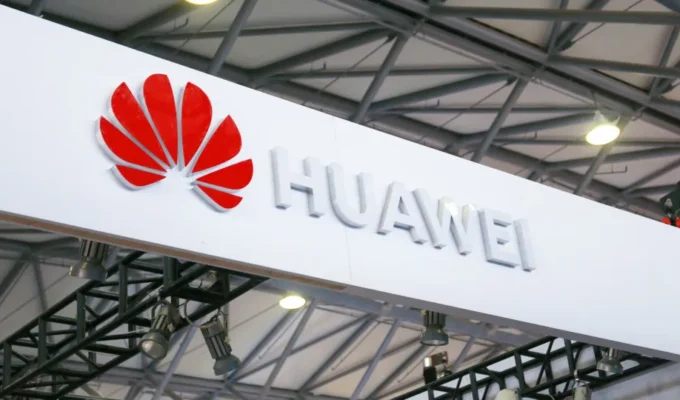 Huawei e Qualcomm firmam acordo de patentes que abrange 5G, IA e redes nos EUA