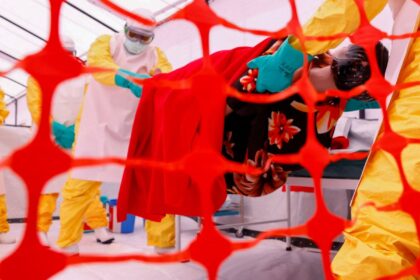 Quênia confirma primeiro caso de ebola; homem morreu após tratamento