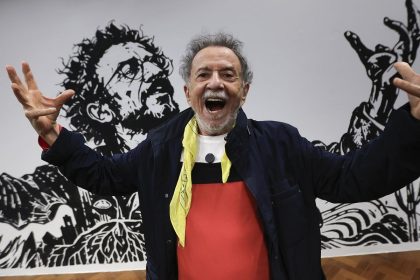 Exposição em São Paulo celebra os 90 anos de Tom Zé
