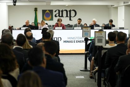 Leilão da ANP arrecada R$ 3 bilhões com a venda de 49 blocos