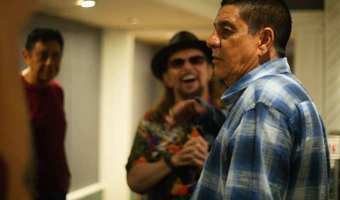 Zeca Pagodinho e Geraldo Azevedo se encontram em estúdio para celebrar o poeta José Carlos Capinan em álbum